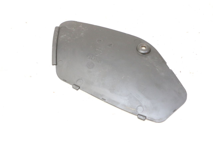 photo de TAPA DE INSPECCIÓN IZQUIERDA PIAGGIO MP3 LT 300 (2010 - 2016) - Zoom estado de uso