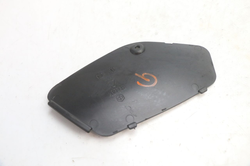 photo de TAPA IZQUIERDA PIAGGIO MP3 125 (2006 - 2014) - Zoom estado de uso