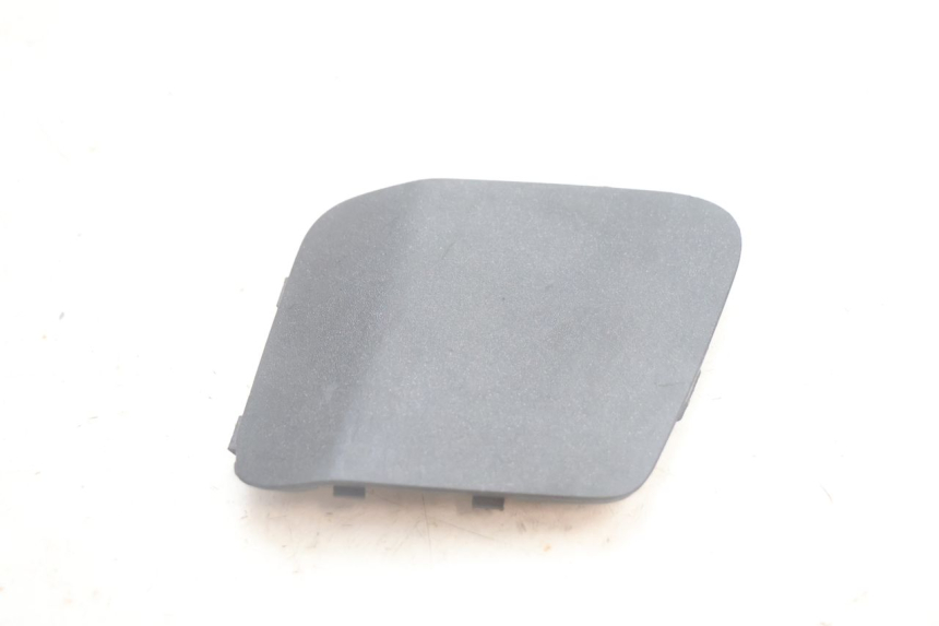 photo de TAPA DE ACCESO IZQUIERDA PEUGEOT SATELIS 125 (2013 - 2018) - Detalle de la pieza