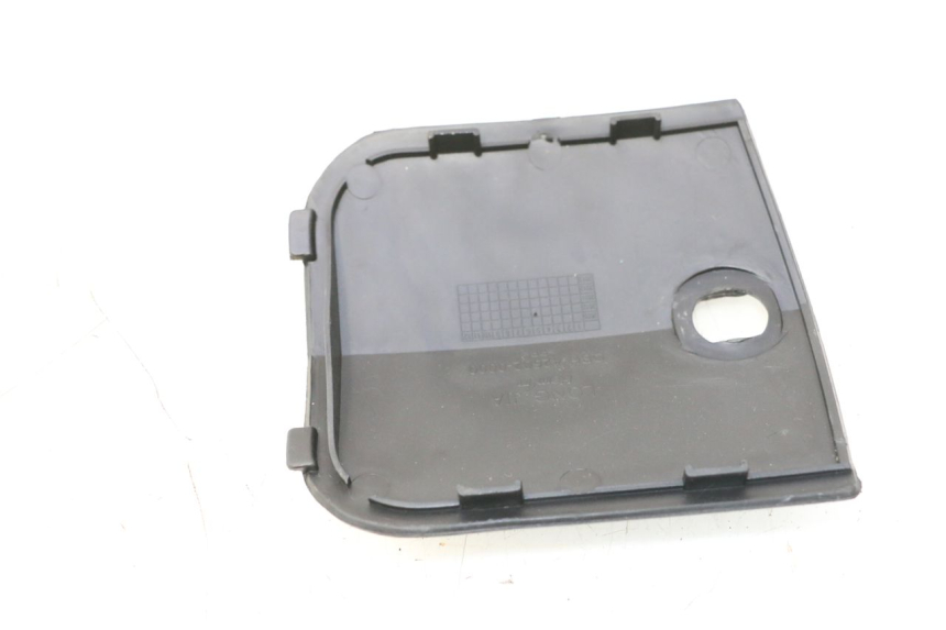 photo de TAPA DE INSPECCIÓN TNT MOTOR GRIDO 2T 50 (2010 - 2019) - Zoom estado de uso