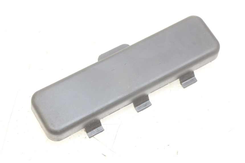 photo de TAPA DE INSPECCIÓN PEUGEOT KISBEE 2T 50 (2010 - 2017) - Zoom estado de uso