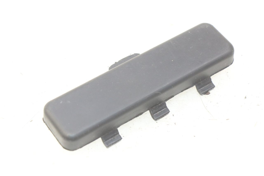 photo de TAPA DE INSPECCIÓN PEUGEOT KISBEE 4T 50 (2010 - 2017) - Zoom estado de uso