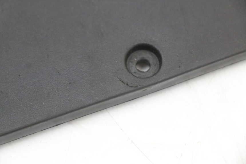 photo de TAPA DE INSPECCIÓN PIAGGIO MP3 LT 400 (2007 - 2012) - Otra perspectiva