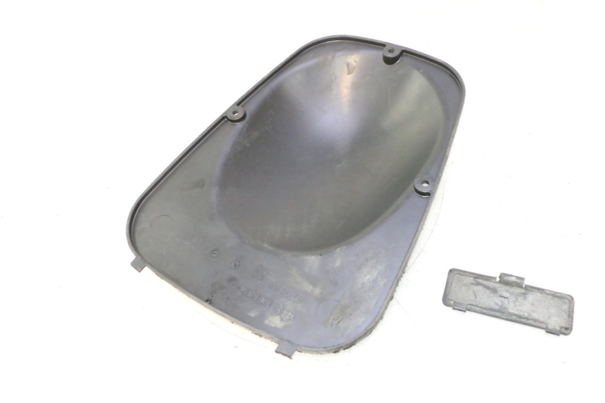 photo de TAPA DE INSPECCIÓN PIAGGIO MP3 125 (2006 - 2014) - Detalle de la pieza