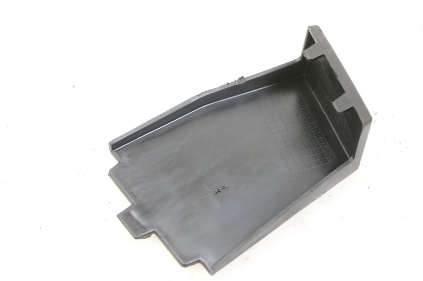 photo de TAPA PEUGEOT CITYSTAR 125 (2011 - 2017) - Detalle de la pieza