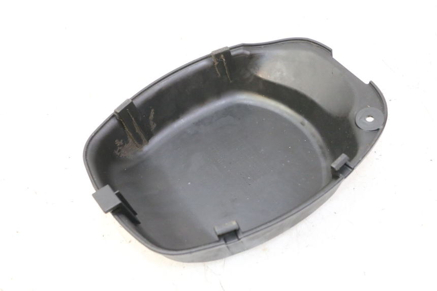 photo de TAPA PEUGEOT STREETZONE I NAKED 2T 50 (2018 - 2020) - Detalle de la pieza