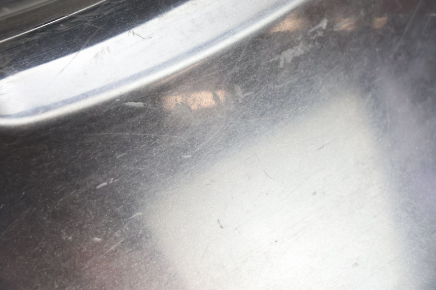 photo de TAPA DE INSPECCIÓN PIAGGIO VESPA PRIMAVERA 2T 50 (2013 - 2018) - Zoom estado de uso