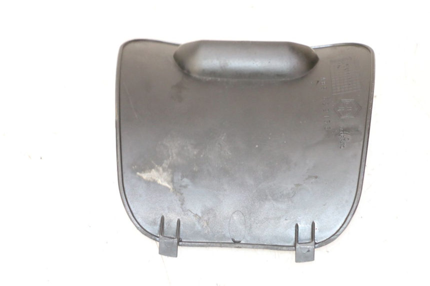 photo de TAPA DE INSPECCIÓN PIAGGIO VESPA S 2T 50 (2007 - 2014) - Otra perspectiva