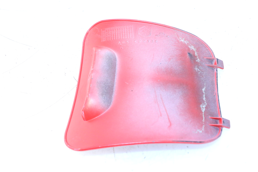 photo de TAPA DE INSPECCIÓN PIAGGIO VESPA S 2T 50 (2007 - 2014) - Primer plano técnico
