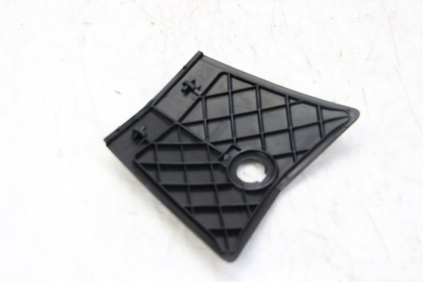 photo de TAPA DE INSPECCIÓN PEUGEOT VIVACITY NEW 2T 50 (2008 - 2017) - Zoom estado de uso