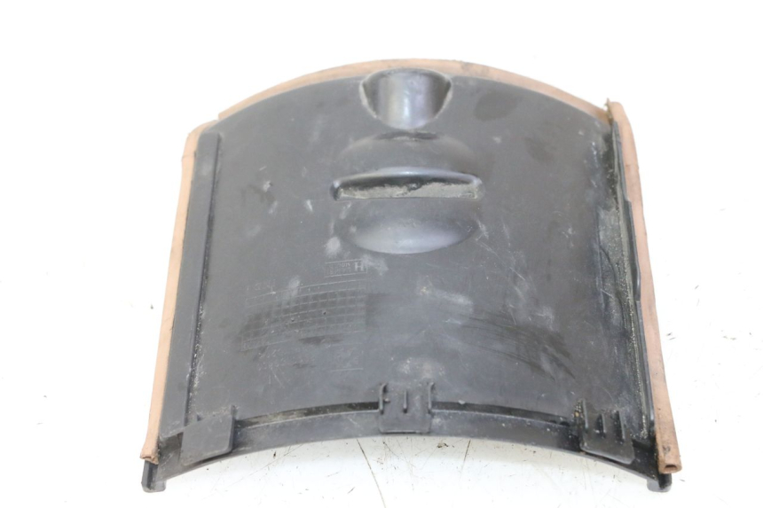 photo de TAPA PEUGEOT VIVACITY NEW 4T 50 (2008 - 2017) - Zoom estado de uso