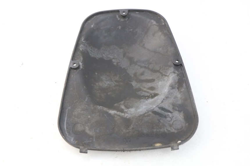 photo de TAPA DE INSPECCIÓN PIAGGIO X8 125 (2004 - 2007) - Detalle de la pieza