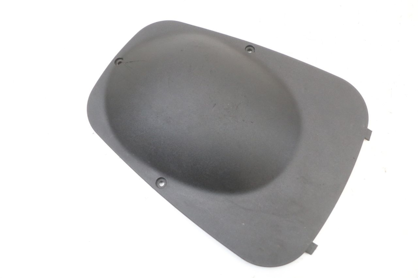 photo de TAPA DE INSPECCIÓN PIAGGIO X8 125 (2004 - 2007) - Detalle de la pieza