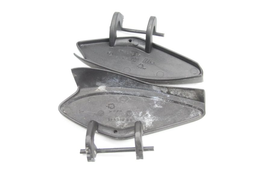 photo de TAPA DE INSPECCIÓN PIAGGIO X9 EVOLUTION 125 (2003 - 2007) - Primer plano técnico