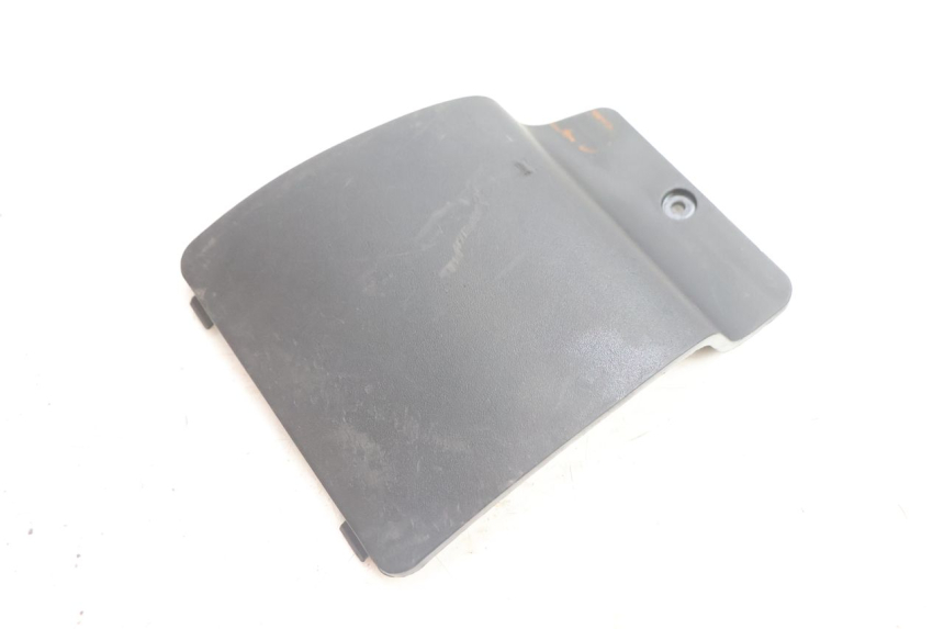 photo de TAPA DE INSPECCIÓN PIAGGIO X9 EVOLUTION 125 (2003 - 2007) - Otra perspectiva