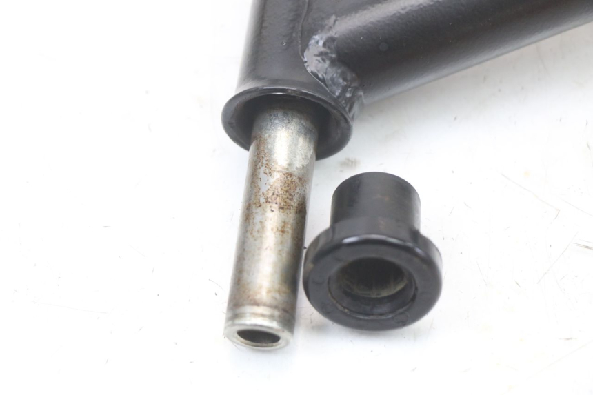 photo de BRAZO DE CONTROL TRASERO HYTRACK HY S 4X4 410 (2013 - 2016) - Detalles de los puntos de fijación