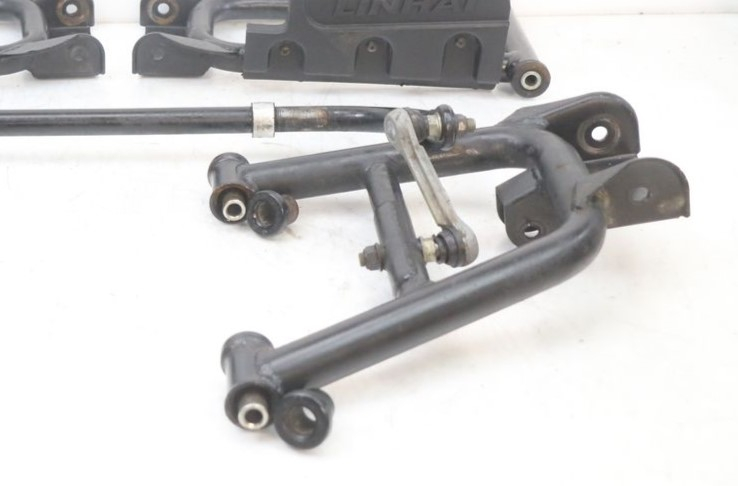 photo de BRAZO DE CONTROL TRASERO HYTRACK HY S 4X4 410 (2013 - 2016) - Estado de la superficie y material