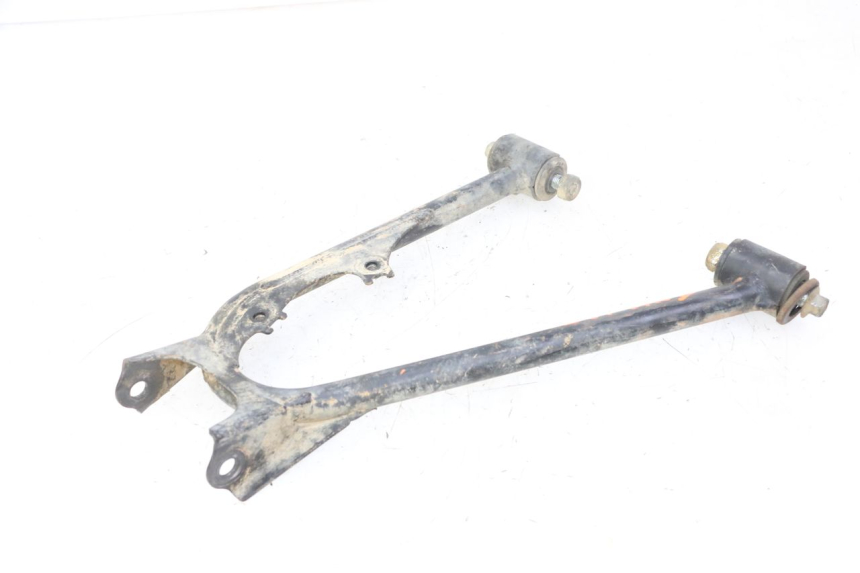 photo de BRAZO DE CONTROL TRASERO YAMAHA YFM GRIZZLY 550 (2008 - 2015) - Primer plano técnico