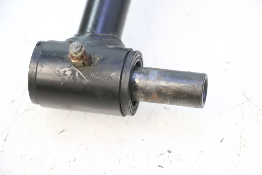 photo de BRAZO OSCILANTE DELANTERO CAN-AM SPYDER RS 1000 (2008 - 2012) - Primer plano técnico
