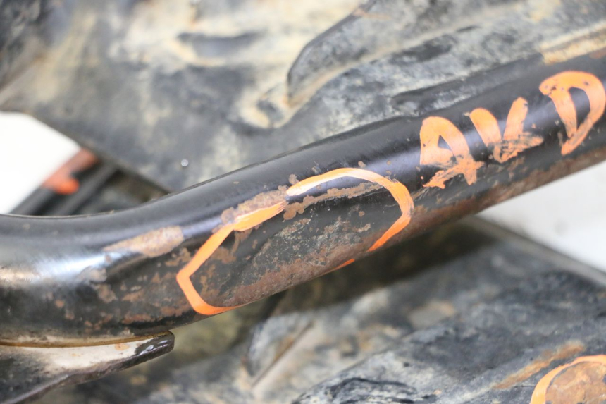 photo de BRAZO OSCILANTE DELANTERO YAMAHA YFM R RAPTOR 250 (2008 - 2014) - Detalles de los puntos de fijación