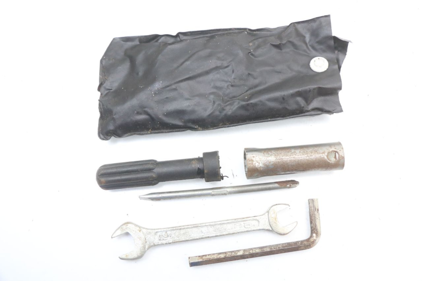 photo de KIT DE HERRAMIENTAS JONWAY AZTRAL 125 (2008 - 2017) - Vista principal