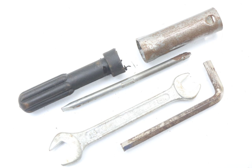 photo de KIT DE HERRAMIENTAS JONWAY AZTRAL 125 (2008 - 2017) - Zoom estado de uso