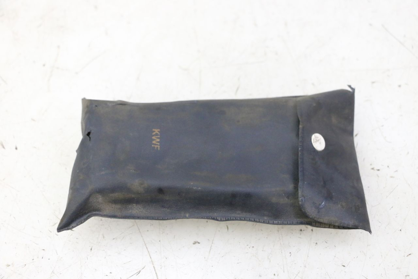 photo de JUEGO HERRAMIENTAS HONDA CBF 125 (2009 - 2015) - Zoom estado de uso