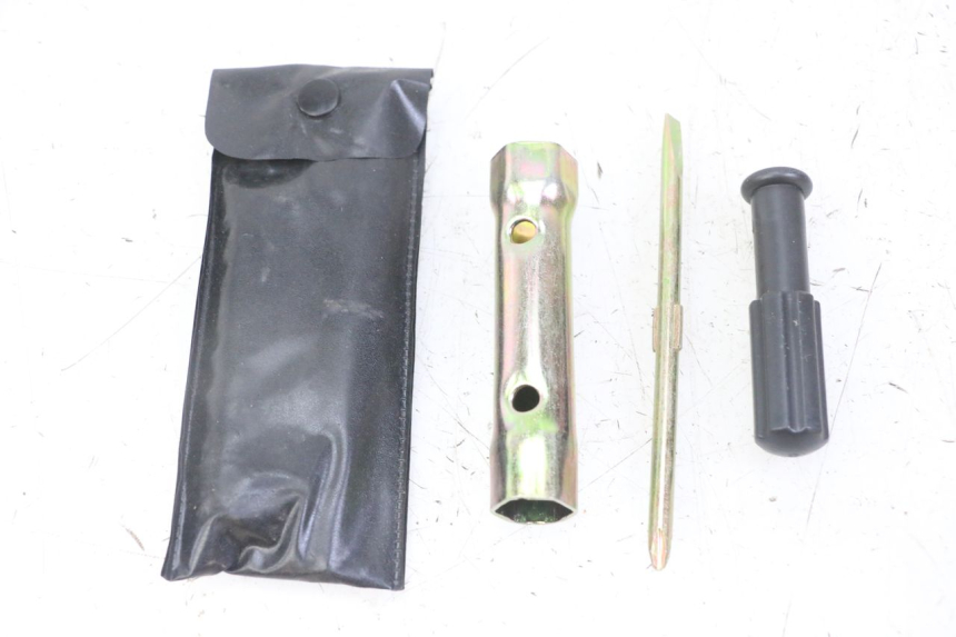 photo de JUEGO HERRAMIENTAS SYM FIDDLE 3 III 50 (2014 - 2020) - Vista principal