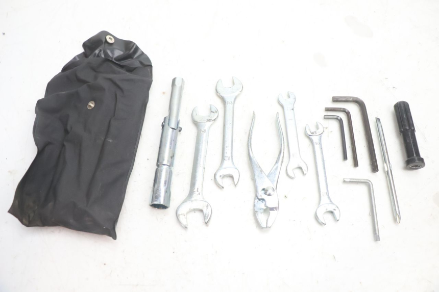 photo de JUEGO HERRAMIENTAS YAMAHA FJR 1300 (2001 - 2005) - Vista principal