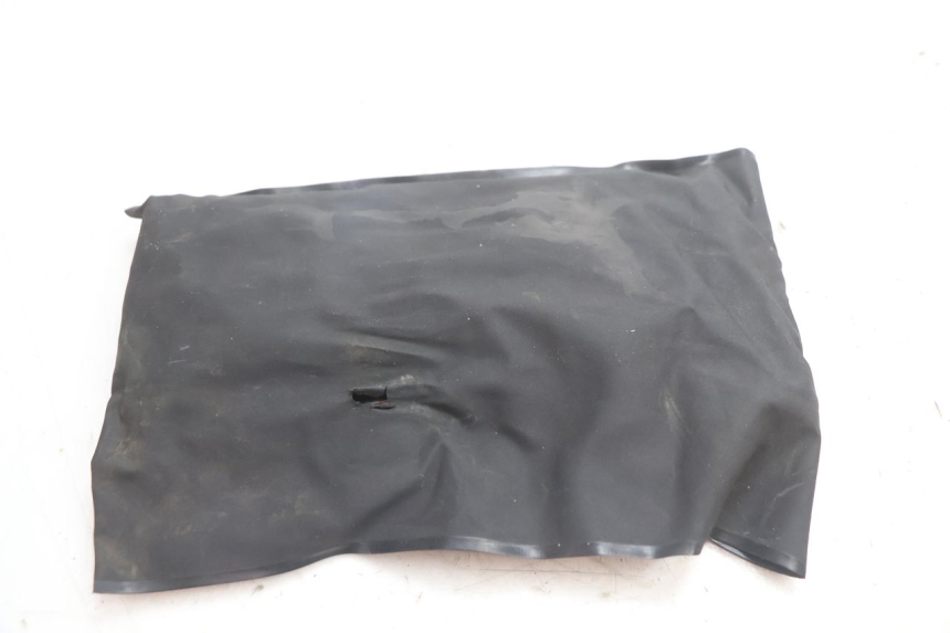 photo de JUEGO HERRAMIENTAS YAMAHA FJR 1300 (2001 - 2005) - Detalles de los puntos de fijación