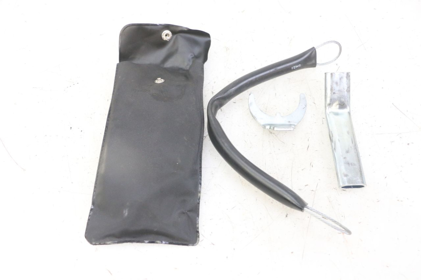 photo de JUEGO HERRAMIENTAS HONDA FORZA ABS 300 (2013 - 2017) - Vista principal