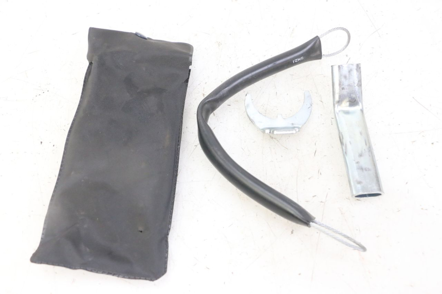 photo de JUEGO HERRAMIENTAS HONDA FORZA ABS 300 (2013 - 2017) - Vista general del producto