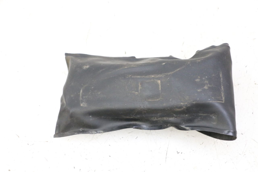 photo de JUEGO HERRAMIENTAS SUZUKI GSR 750 (2011 - 2017) - Zoom estado de uso