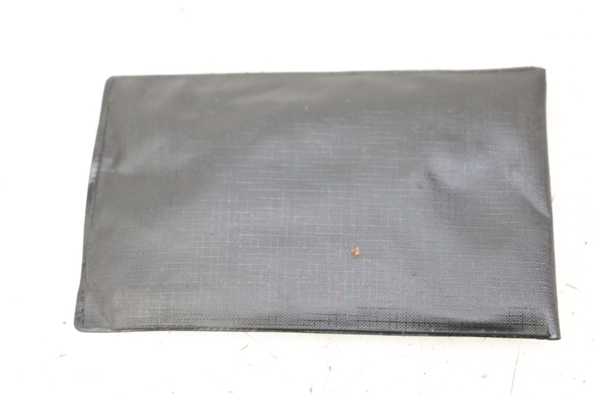 photo de JUEGO HERRAMIENTAS HONDA FES S-WING SWING ABS 125 (2007 - 2015) - Zoom estado de uso