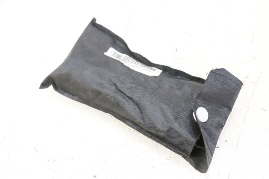 photo de JUEGO HERRAMIENTAS KIDEN KD125-G 125 (2018 - 2022) - Zoom estado de uso