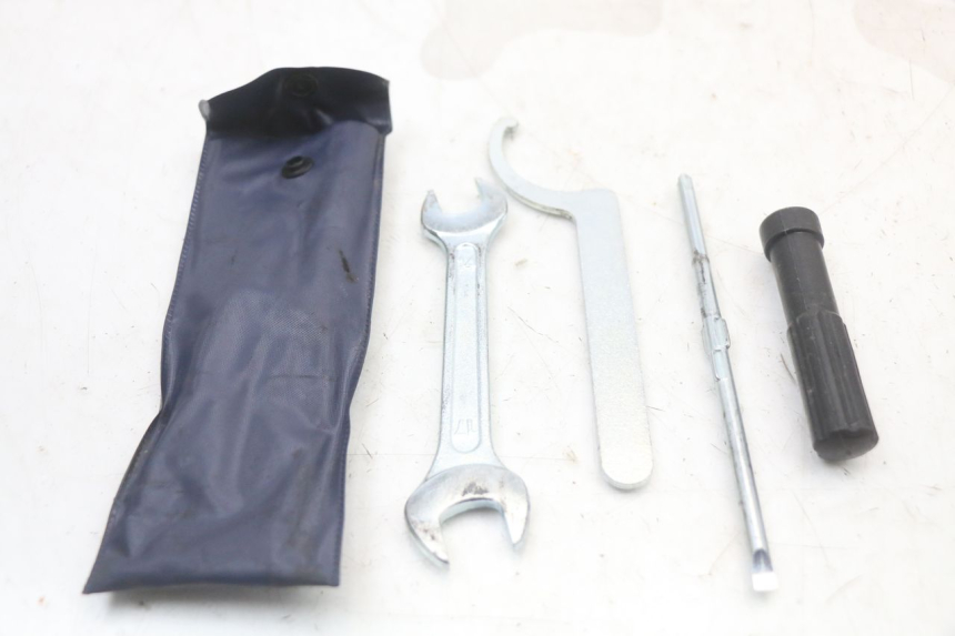 photo de JUEGO HERRAMIENTAS KYMCO X-TOWN XTOWN 125 (2016 - 2021) - Vista principal