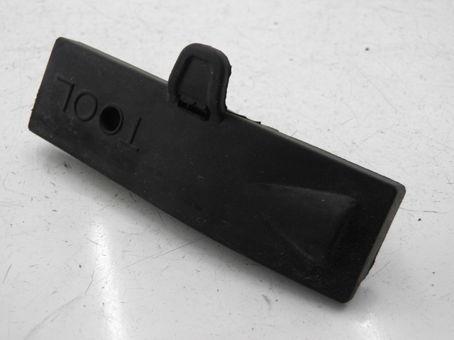 photo de JUEGO HERRAMIENTAS MBK FLAME X 125 (2007 - 2016) - Detalle de la pieza