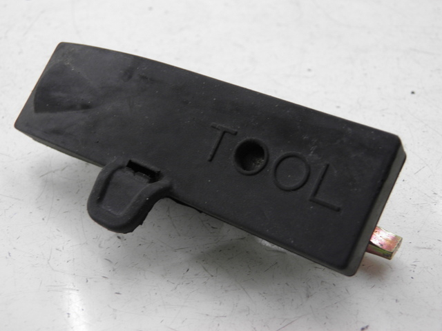 photo de JUEGO HERRAMIENTAS MBK FLAME X 125 (2007 - 2016) - Otra perspectiva