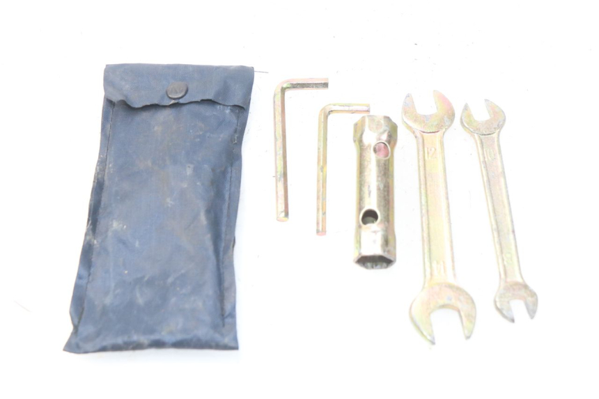 photo de JUEGO HERRAMIENTAS YAMASAKI MSX 50 (2013 - 2022) - Vista principal