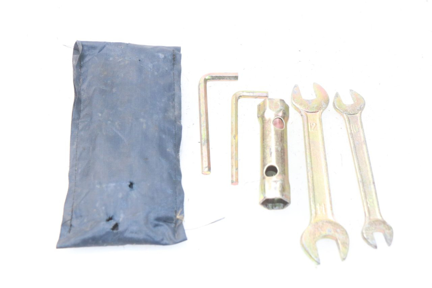 photo de JUEGO HERRAMIENTAS YAMASAKI MSX 50 (2013 - 2022) - Zoom estado de uso