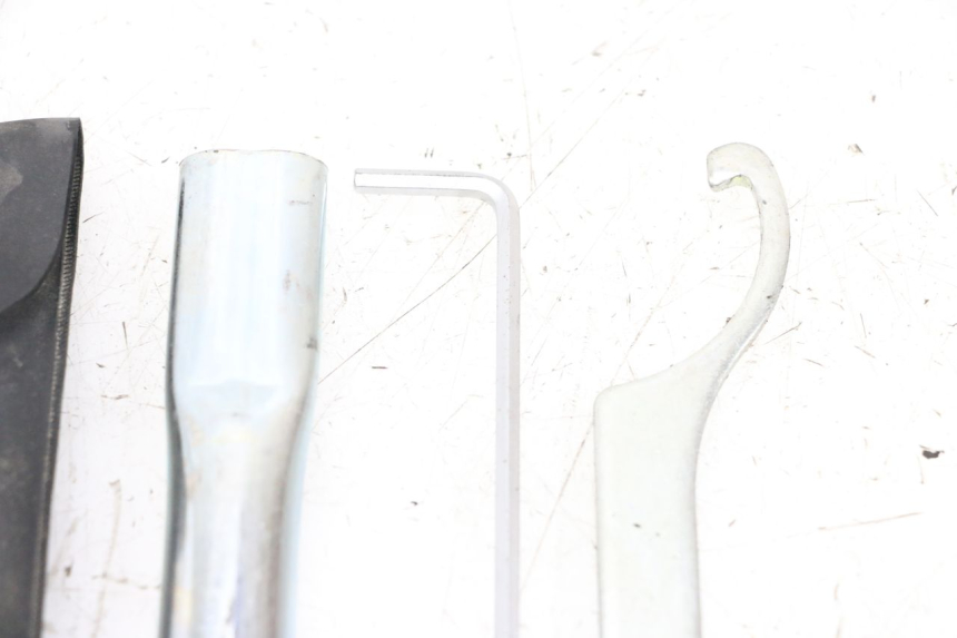 photo de JUEGO HERRAMIENTAS YAMAHA MT-07 MT07 ABS 700 (2018 - 2020) - Vista general del producto