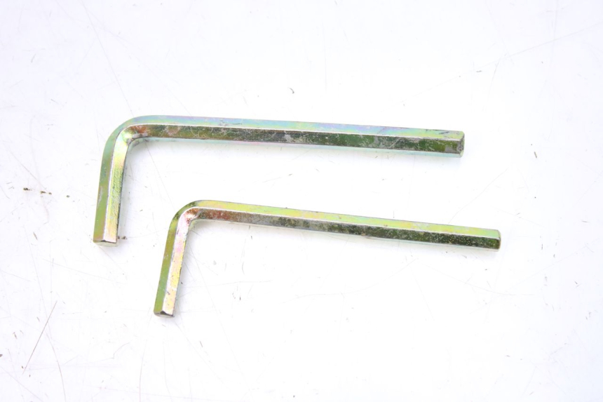 photo de KIT DE HERRAMIENTAS KEEWAY OUTLOOK 125 (2007 - 2013) - Primer plano técnico