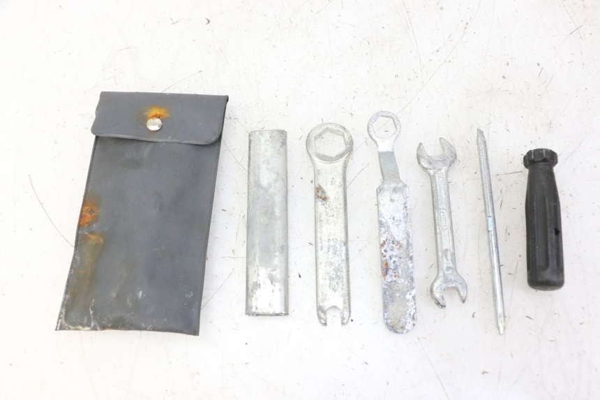 photo de KIT DE HERRAMIENTAS HONDA SCV LEAD 100 (2003 - 2007) - Vista principal