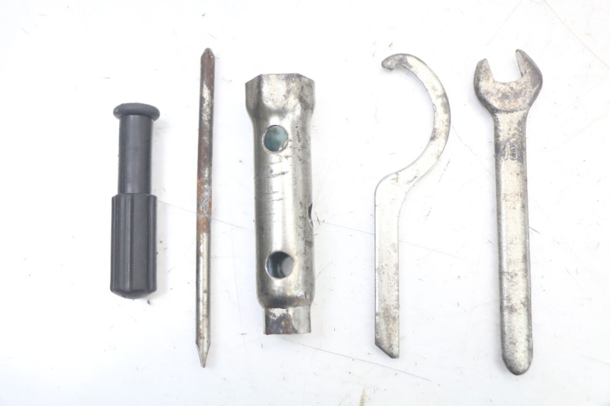 photo de JUEGO HERRAMIENTAS APRILIA SR MOTARD 50 (2012 - 2018) - Vista principal