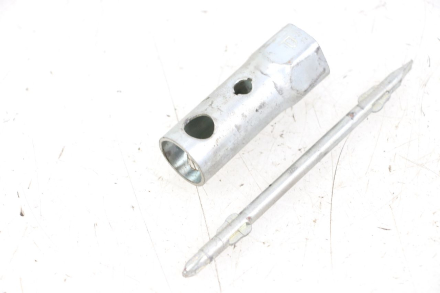 photo de JUEGO HERRAMIENTAS HONDA WALLAROO DX 50 (1993 - 1996) - Zoom estado de uso