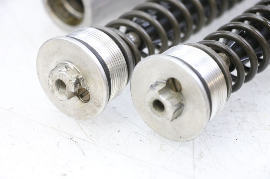 photo de BARRA HORQUILLA HONDA CR 85 (2003 - 2007) - Perfil de la pieza de repuesto