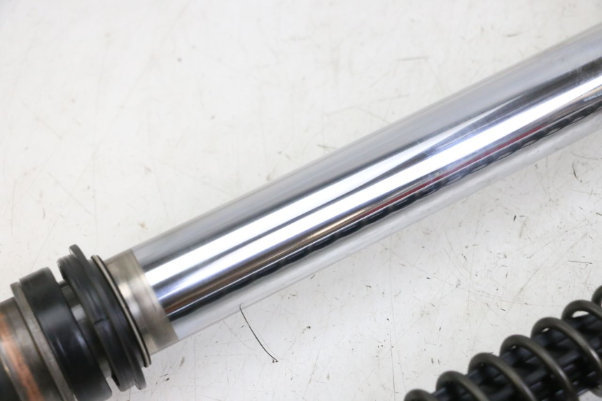 photo de BARRA HORQUILLA HONDA CR 85 (2003 - 2007) - Detalles de los puntos de fijación