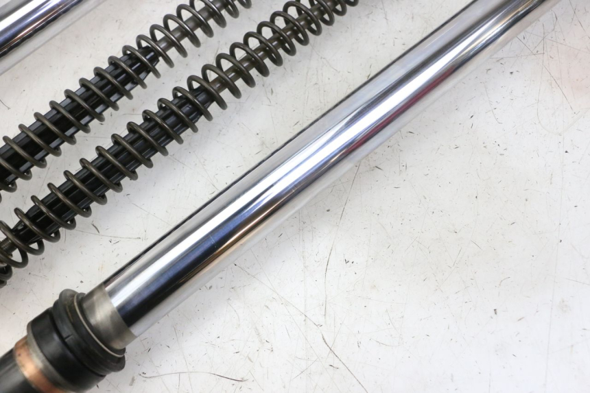 photo de BARRA HORQUILLA HONDA CR 85 (2003 - 2007) - Estado de la superficie y material