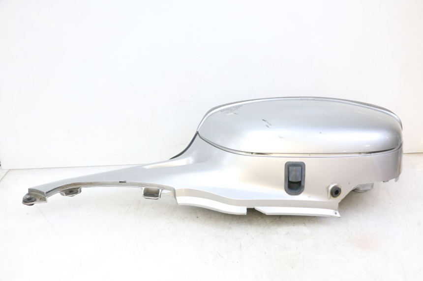 photo de MALETA DERECHA HONDA NTV DEAUVILLE 650 (2001 - 2006) - Primer plano de alta resolución