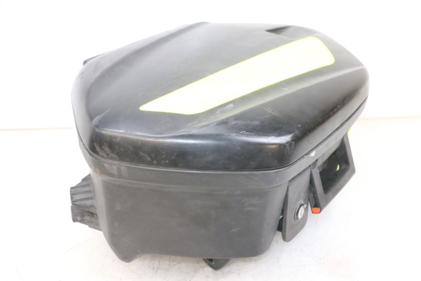photo de MALETA DERECHA YAMAHA TDM ABS 900 (2002 - 2014) - Primer plano técnico